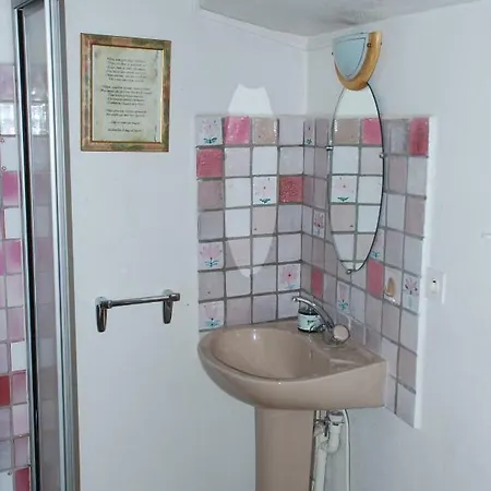 בית הארחה Maison De Dame Tartine *